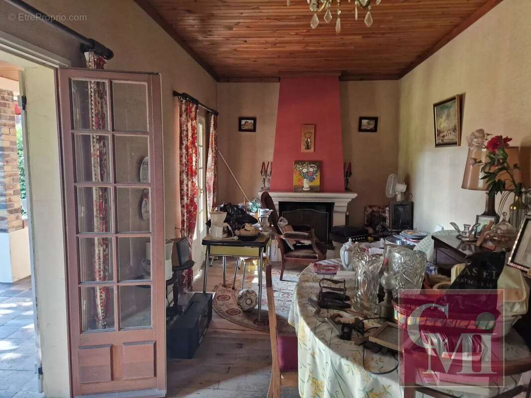 Maison à BREUX-JOUY