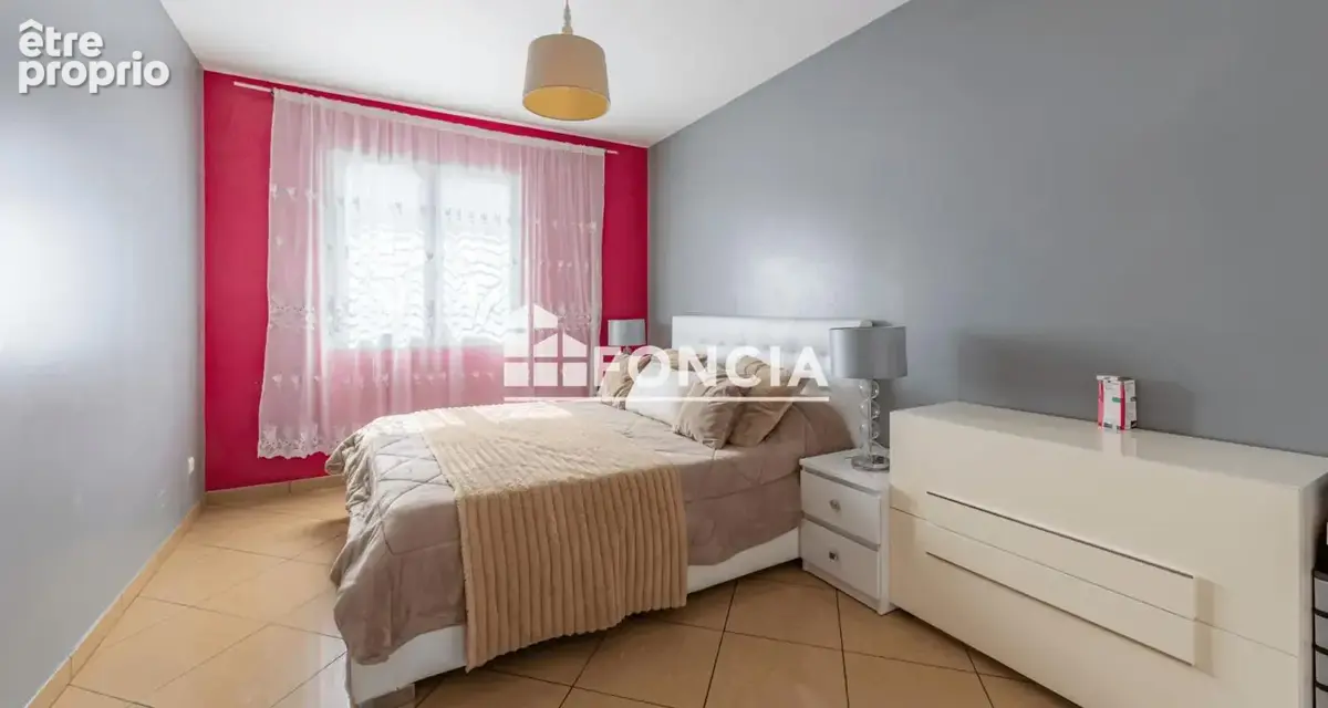 Maison récente 150 m² avec 6 chambres, terrain et vue dégagée – Firminy - photo 6