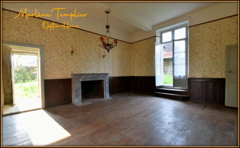 Maison à LAHOURCADE