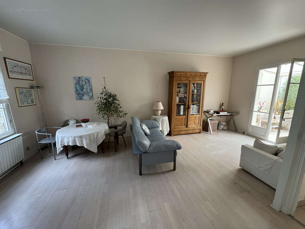 Maison à SAINT-MAUR-DES-FOSSES