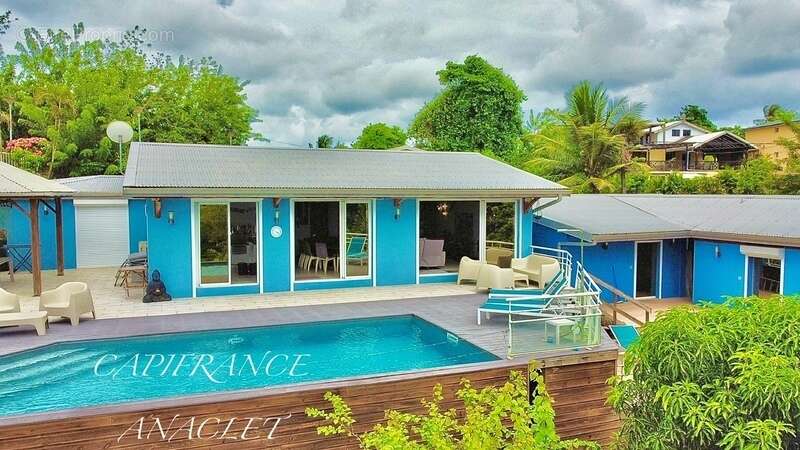 Maison à LES TROIS-ILETS