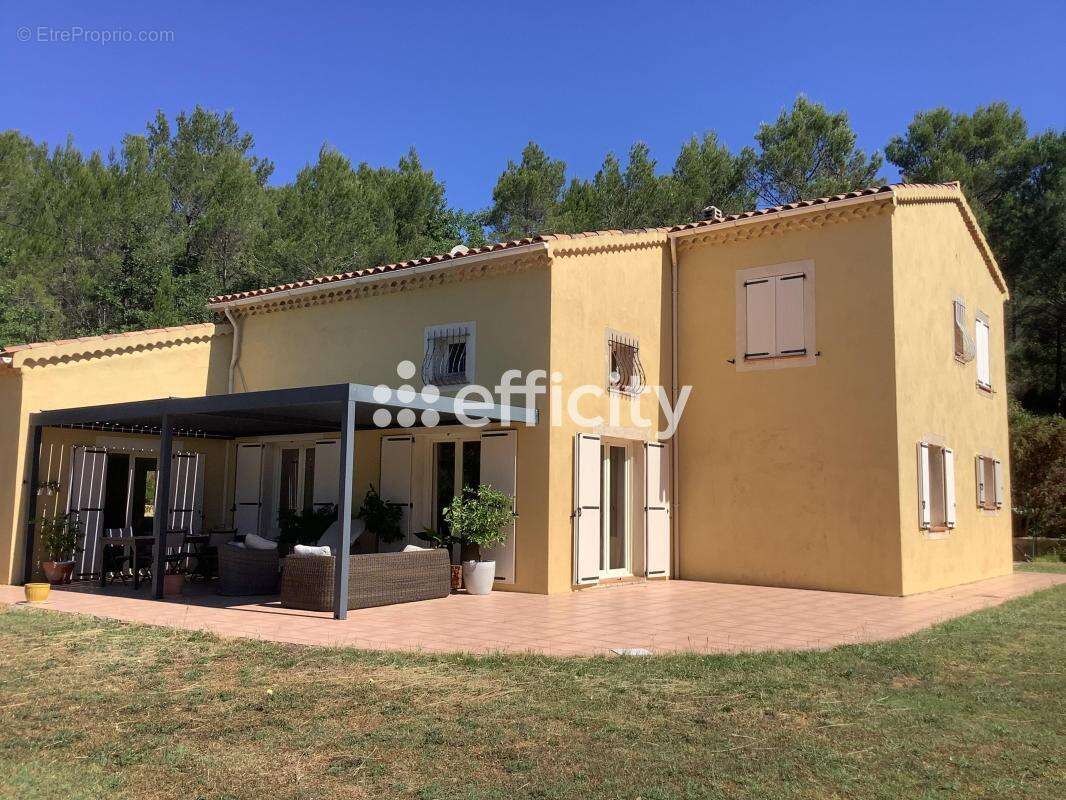 Maison à BRIGNOLES