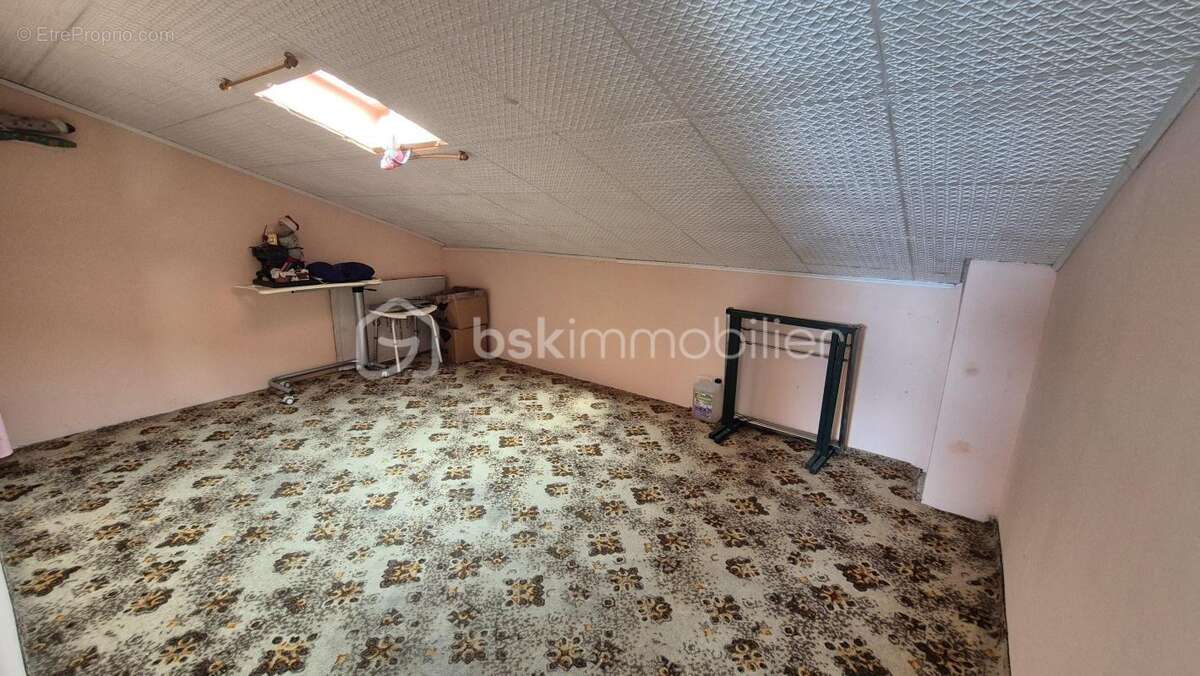 A vendre maison trois faces de 111m² sur terrain de 400m² dont 200m² constructible a saint laurent de la salanque - trois chambr - photo 19