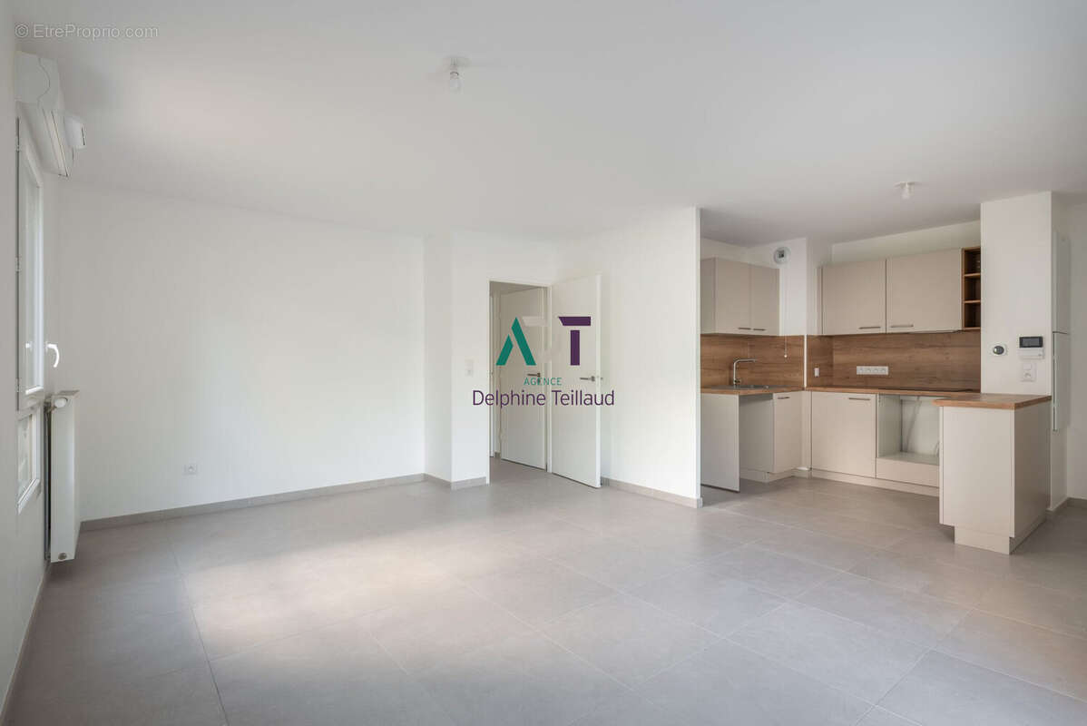 Appartement à MEYLAN