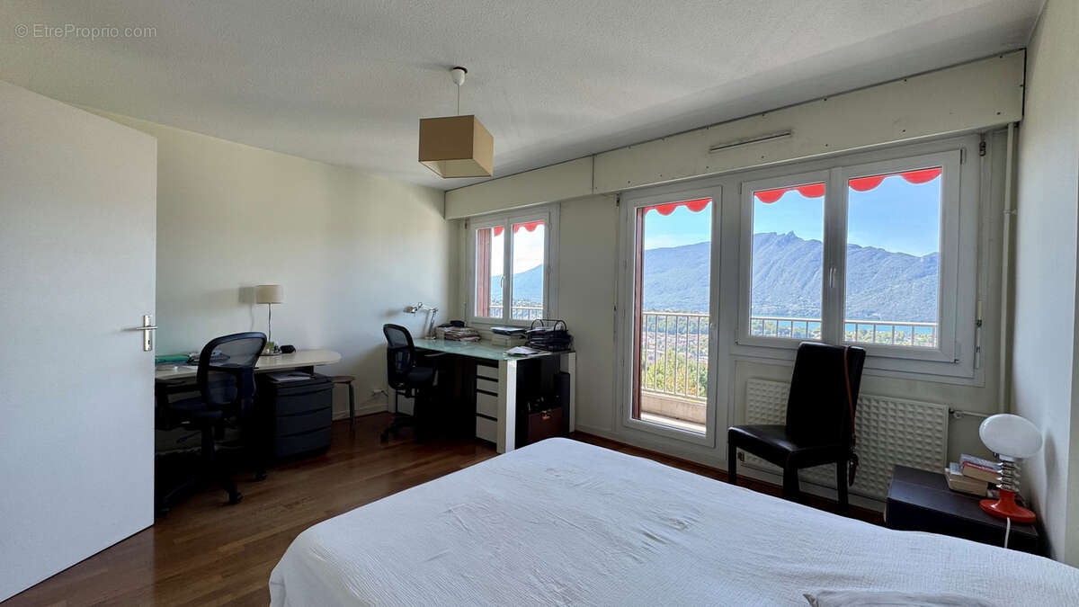 Appartement à AIX-LES-BAINS