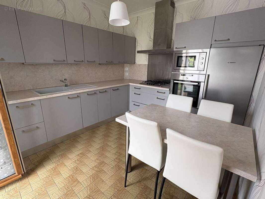 Maison à LA VERPILLIERE