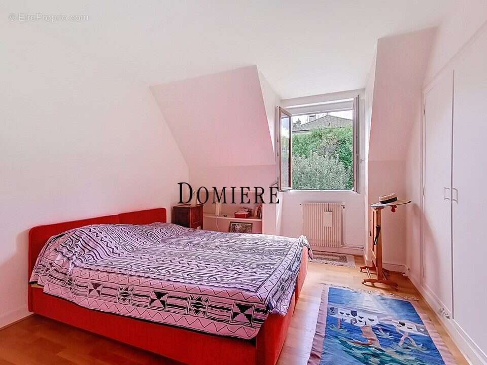 Maison à VAUCRESSON