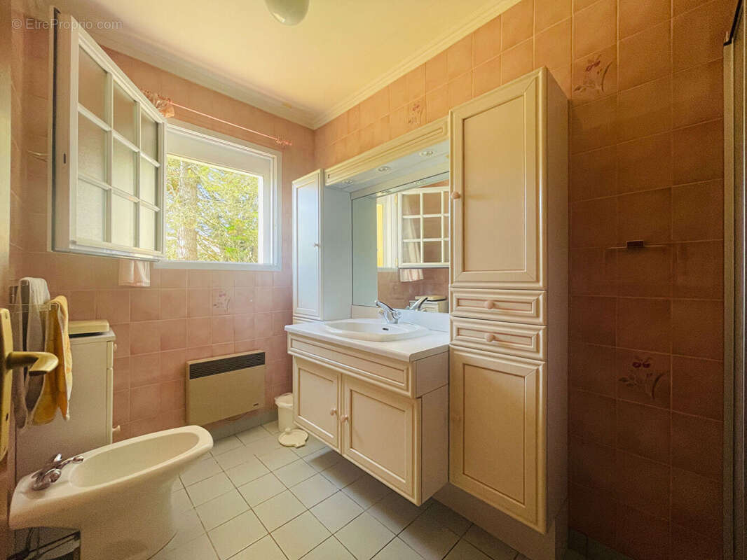 Maison à COMMEQUIERS