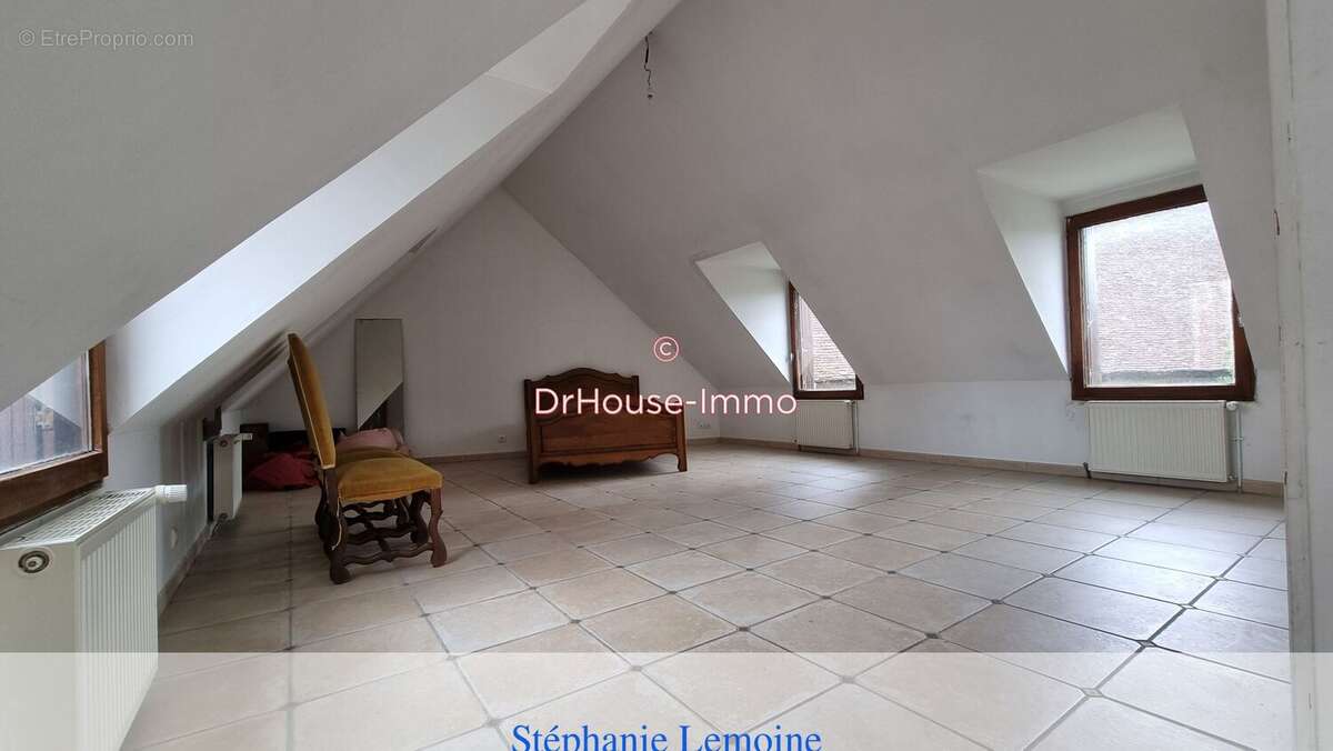 Maison 177 m² à Cluis  - photo 5