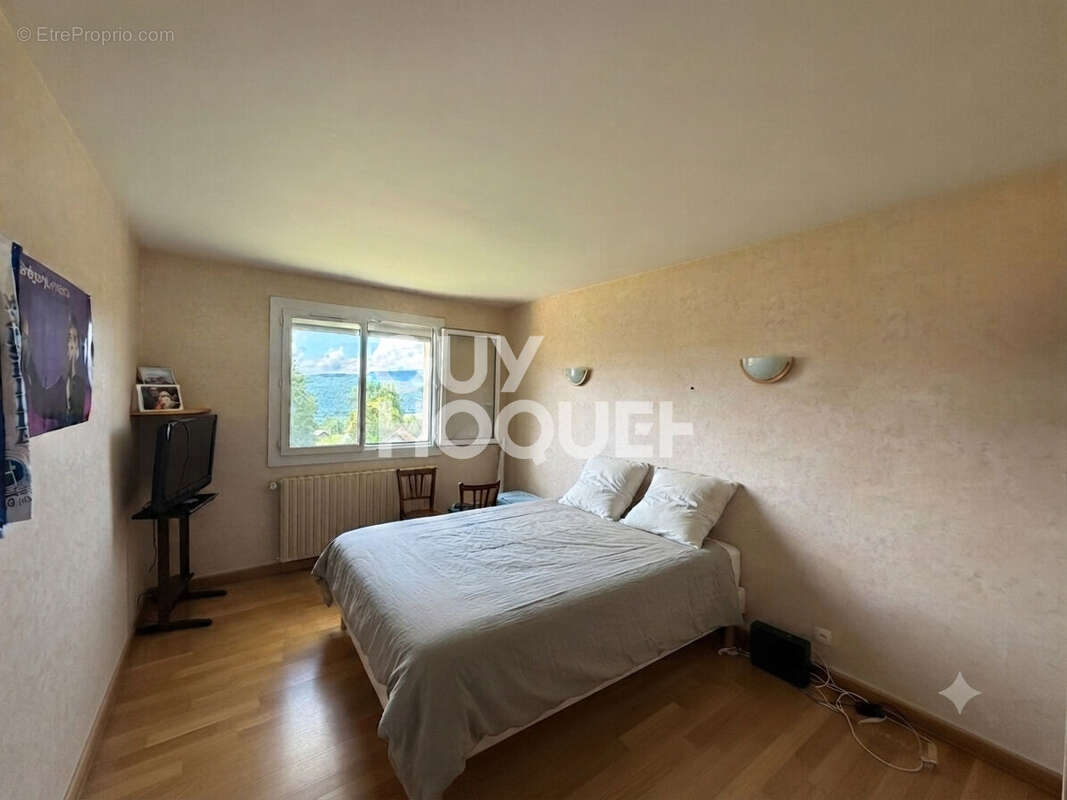 Maison familiale de 184 m² avec terrain de 1 800 m², vue dégagée et fort potentiel ? Grésy-sur-Aix - photo 7