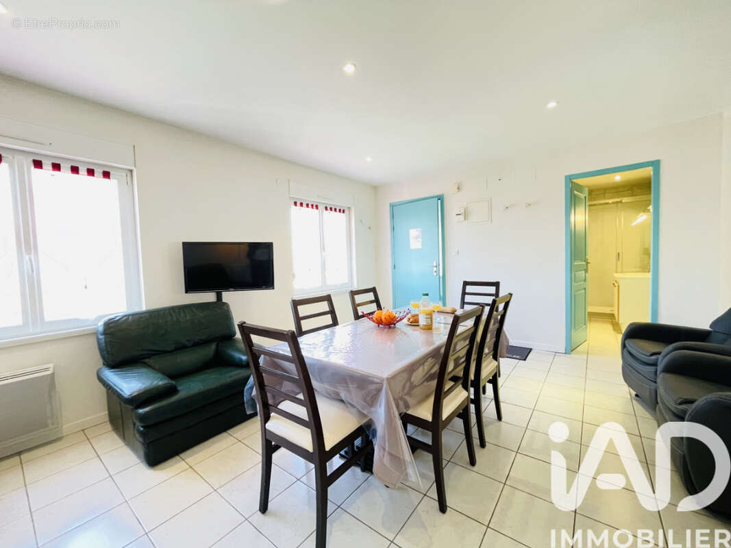 Appartement 370 m² à Bains-Les-Bains  - photo 7