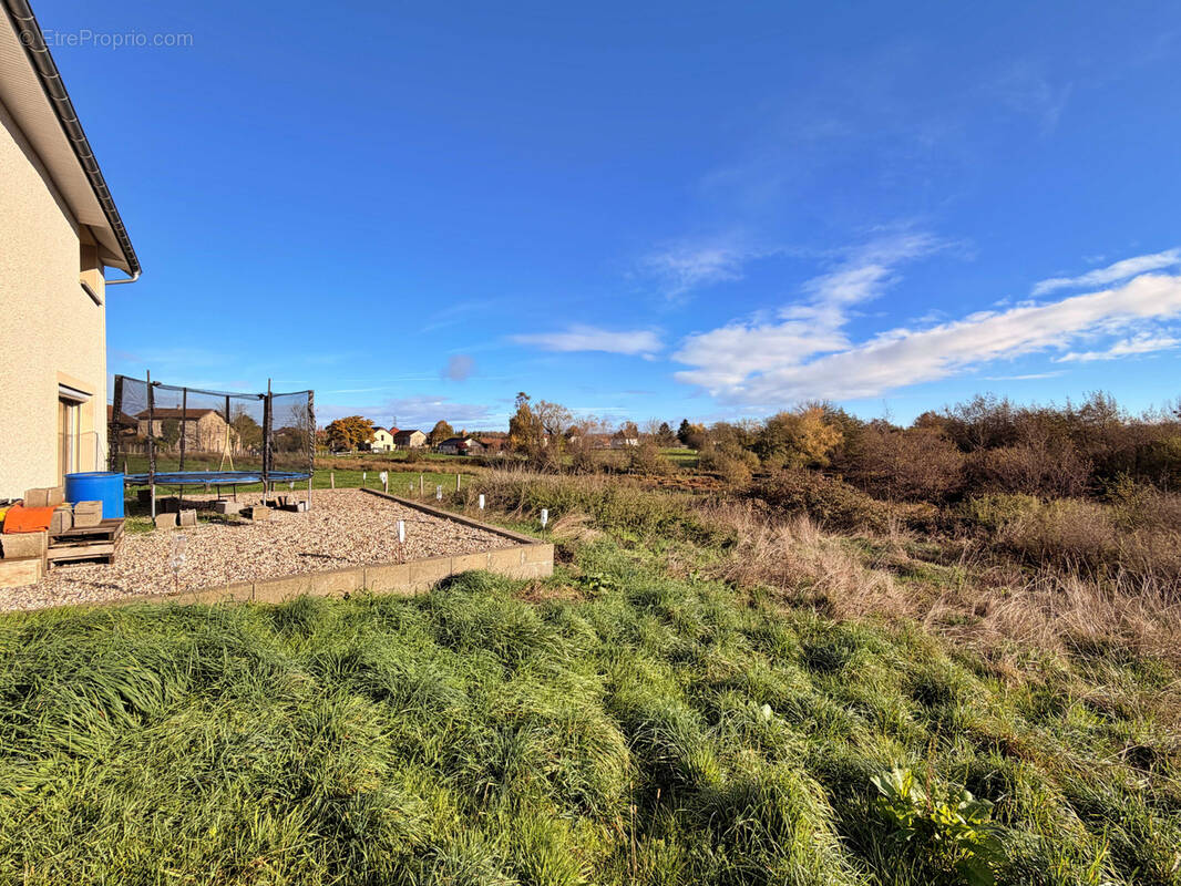 Maison à SAINT-JEAN-DE-SOUDAIN