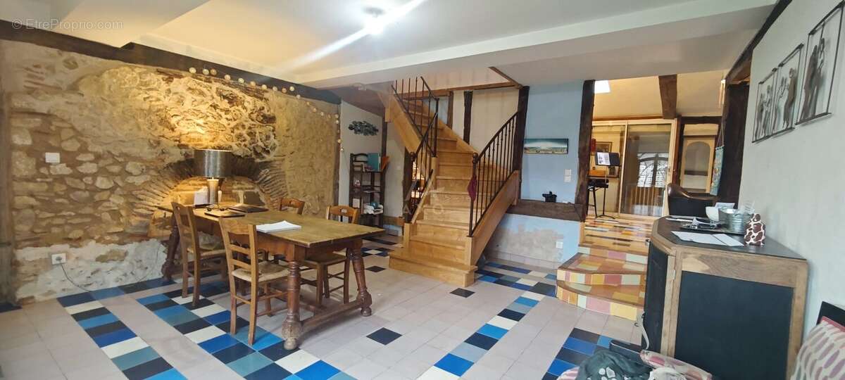 Disponible a la vente ancien corps de ferme d'exception avec gîte indépendant - photo 16