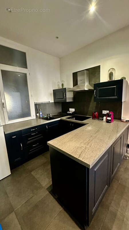 Appartement à MARSEILLE-2E