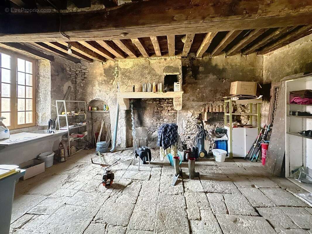 Maison à VILLARS-ET-VILLENOTTE