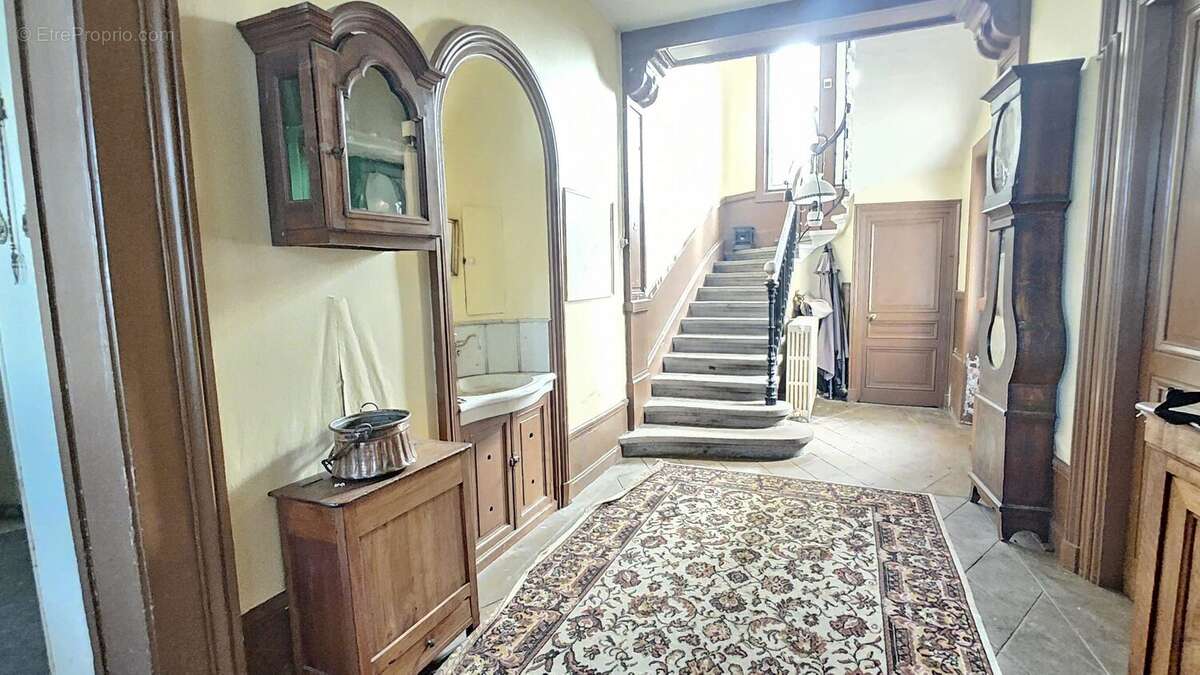 Maison à L'ETRAT