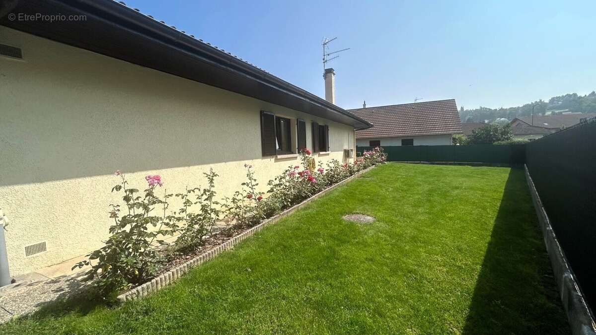 MAISON A VENDRE A VETRAZ MONTHOUX - Maison à VETRAZ-MONTHOUX