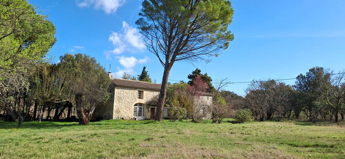 Maison à LA BAUME-DE-TRANSIT