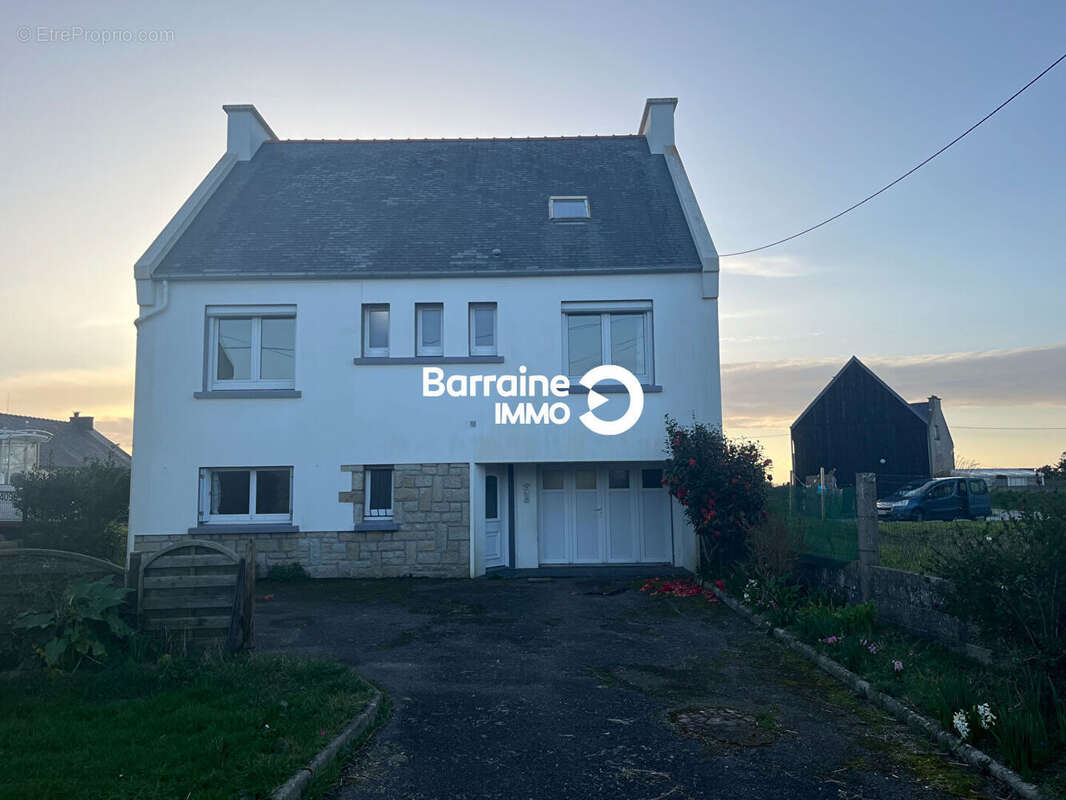 Maison à CAMARET-SUR-MER