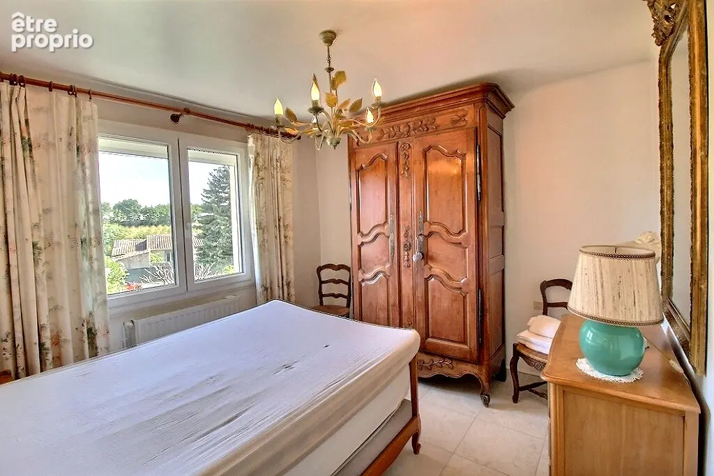 Maison de campagne avec 2 logements, piscine et jardin - photo 13
