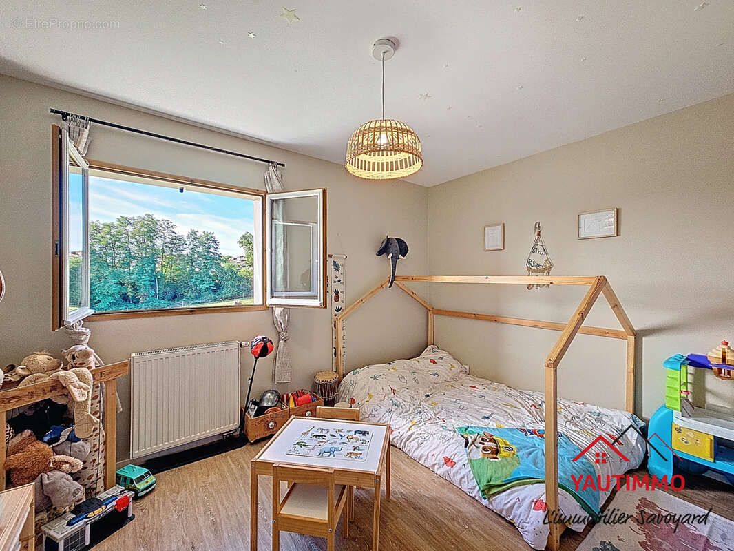 Maison à CRANVES-SALES