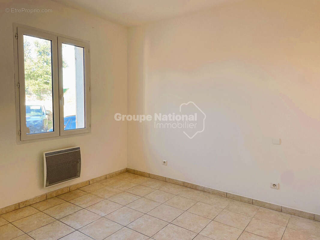 Maison à VINON-SUR-VERDON