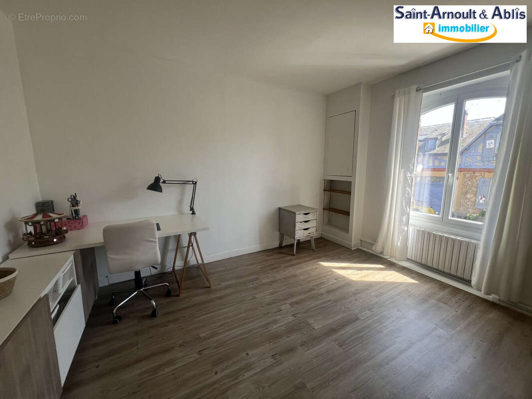 Maison 190 m² à Saint-Martin-De-Brethencourt  - photo 9