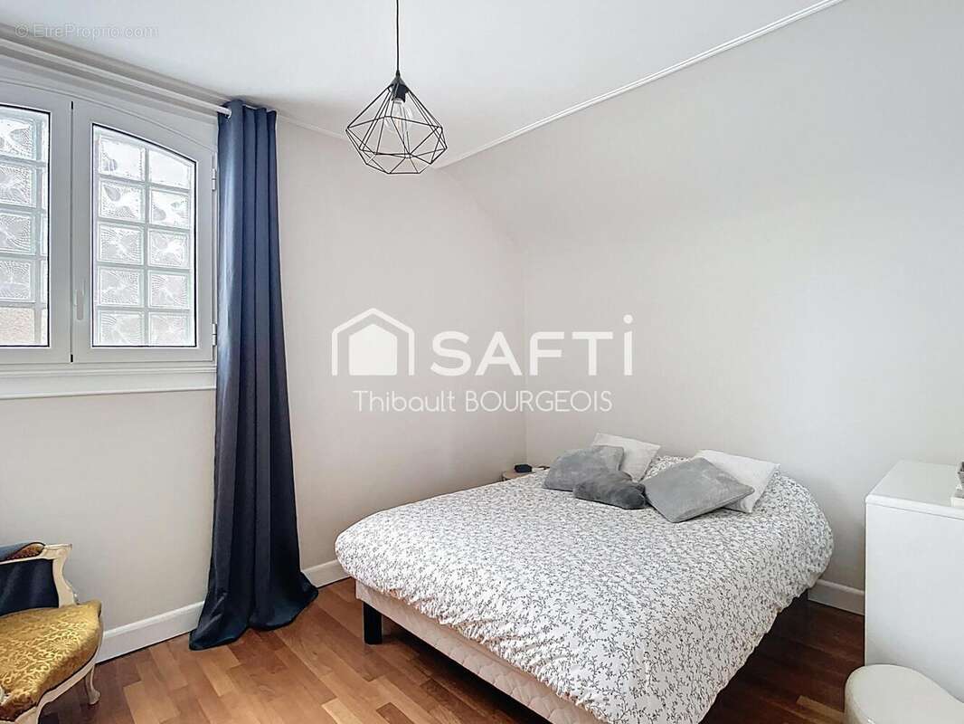 Photo 8 - Maison à VILLEMOMBLE