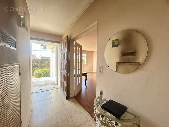 Maison à LINAS