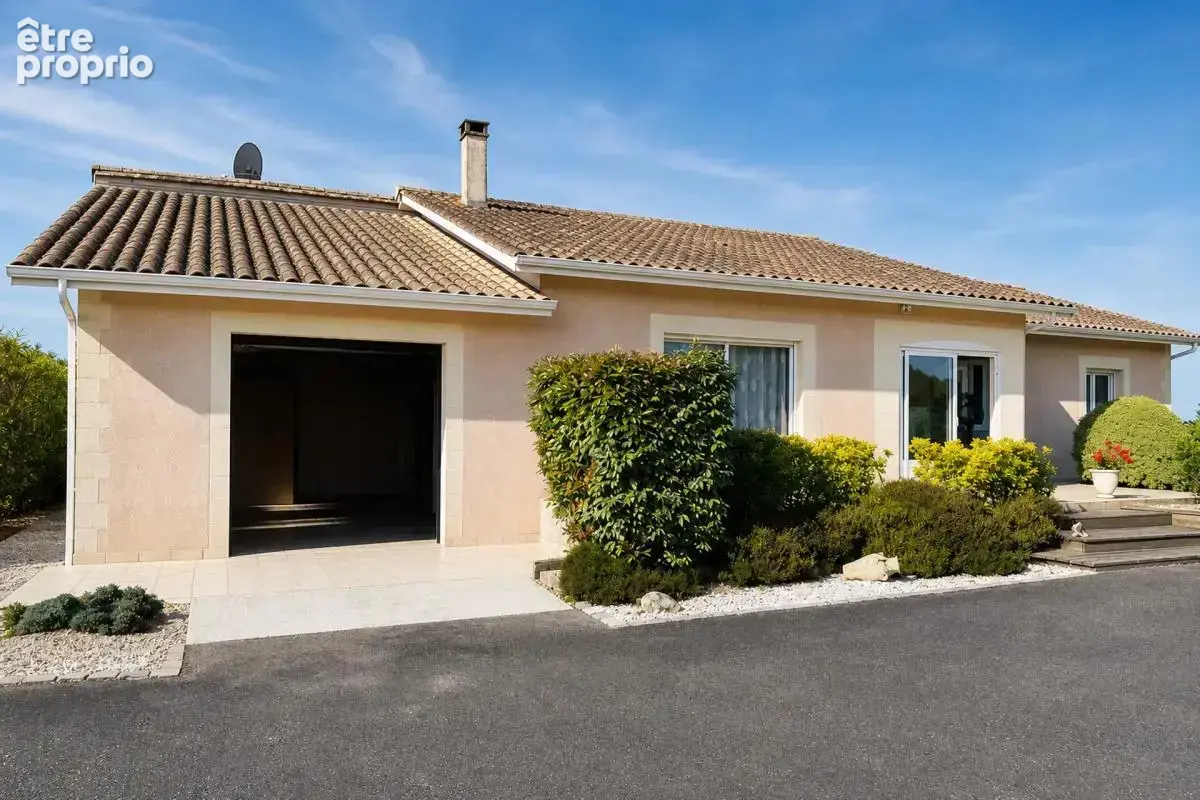 Maison en vente à Talais - Idéal pour les familles cherchant la tranquillité - photo 1