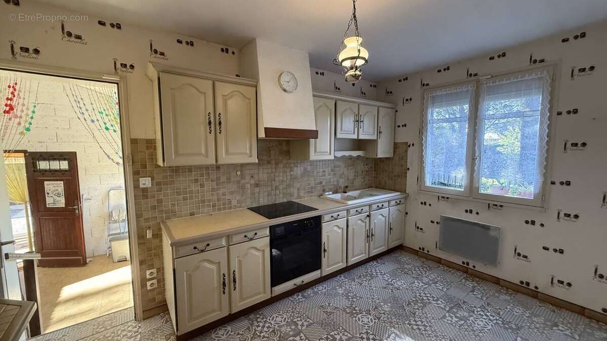 Maison à FIGANIERES