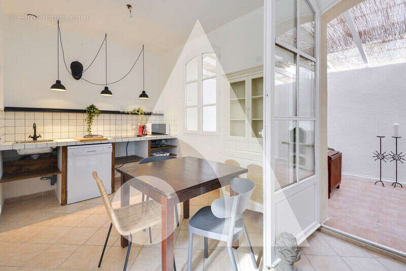 Appartement Marseille 3 pièces 65.1 m2 avec terrasse - photo 4