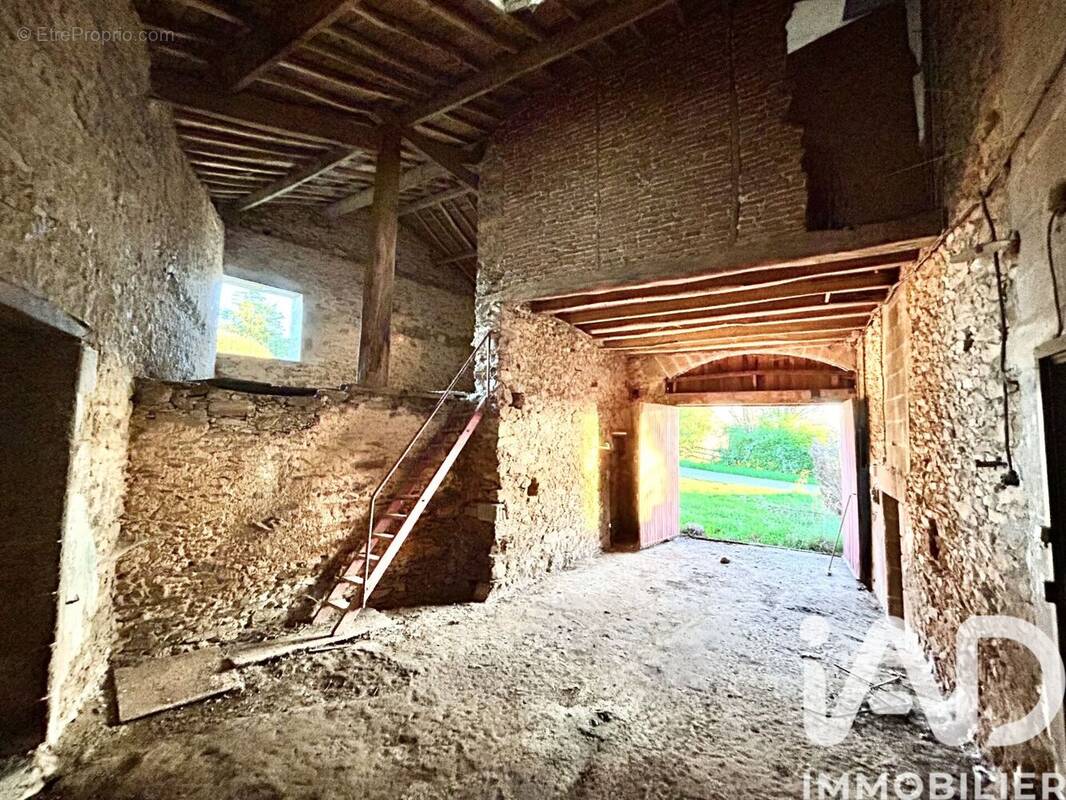 Photo 1 - Maison à NEUVY-BOUIN