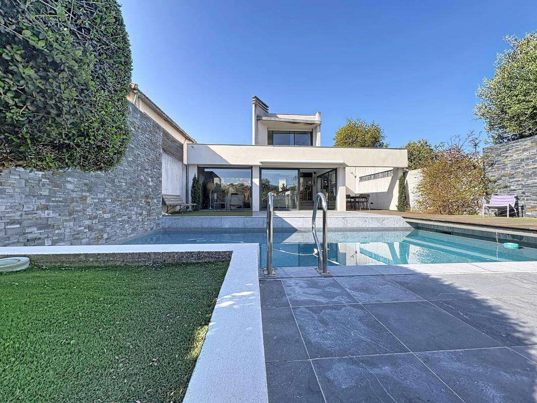 Maison à MARSEILLE-9E