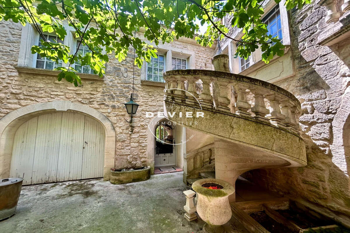 Maison à RESTINCLIERES