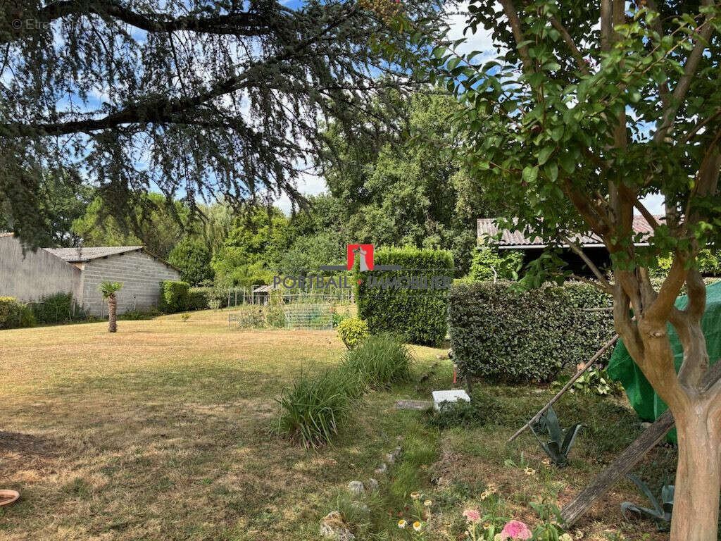 Maison 159 m² à Cavignac  - photo 7