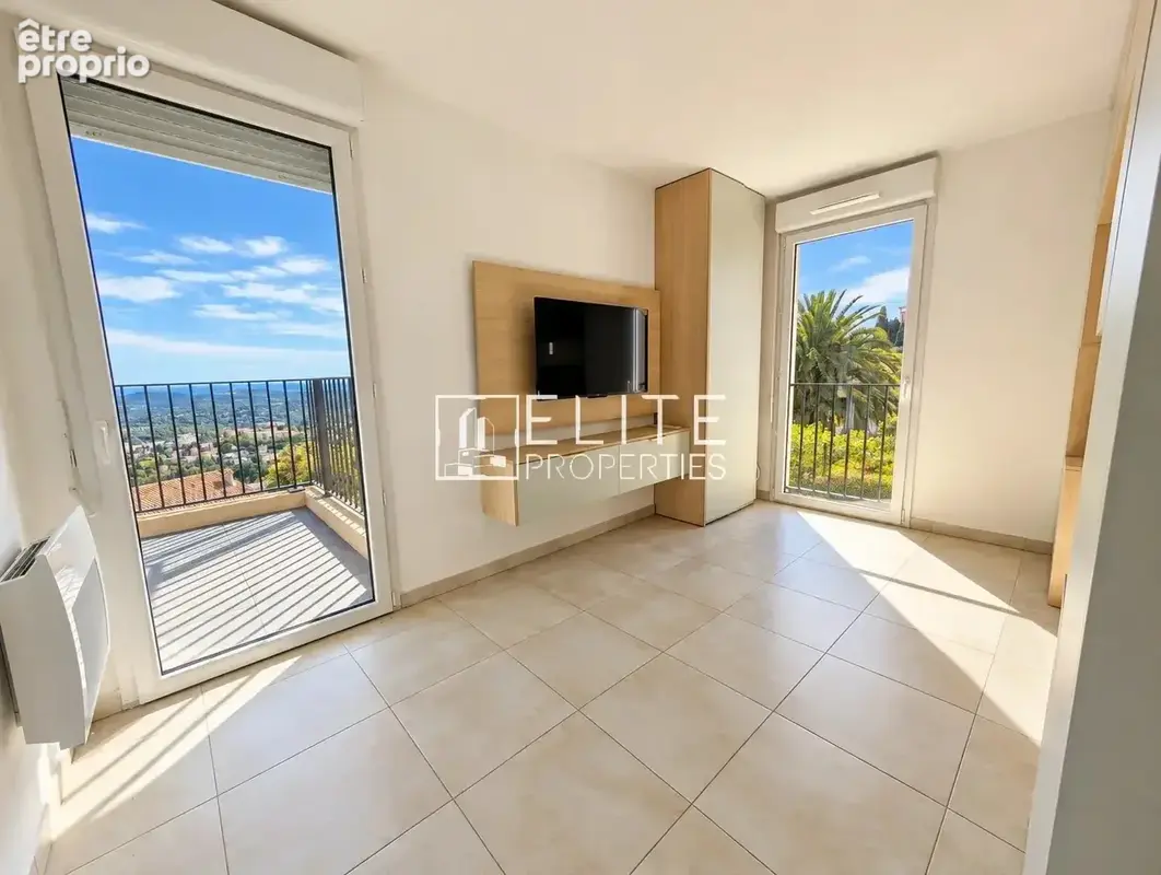 EXCLUSIVITE - T4 Dernier étage vue mer - Terrasse - Parkings - Calme - Sud Est - photo 7