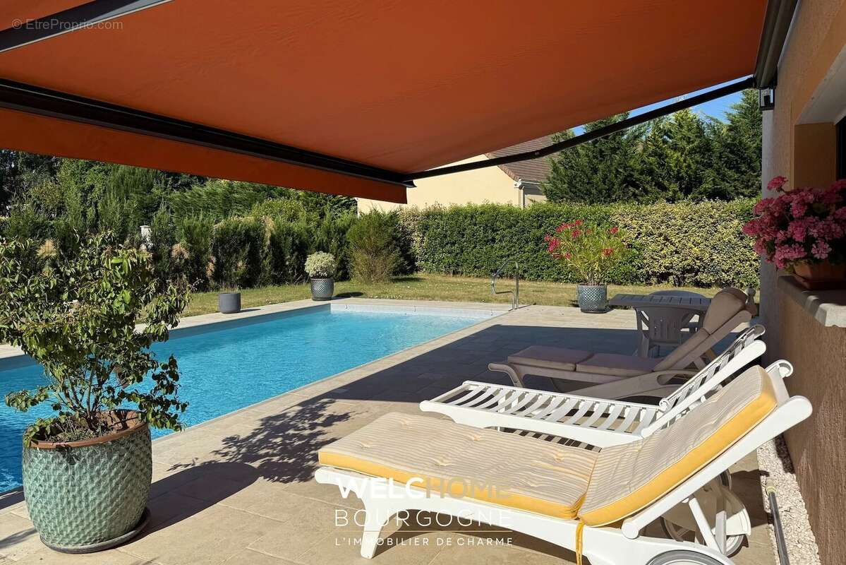 Maison à DRACY-LE-FORT