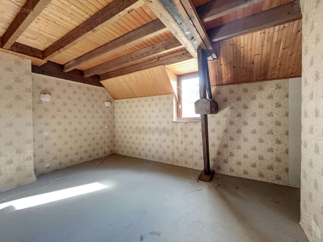 Maison à FONTAINE-HENRY