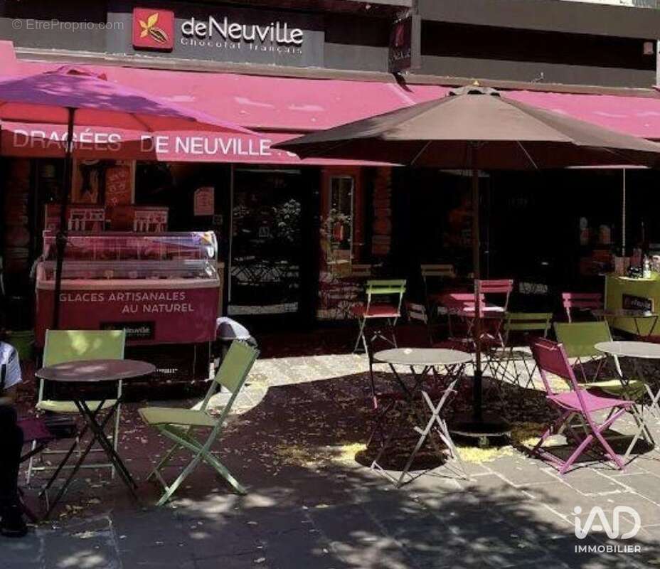 Photo 2 - Commerce à COLOMBES