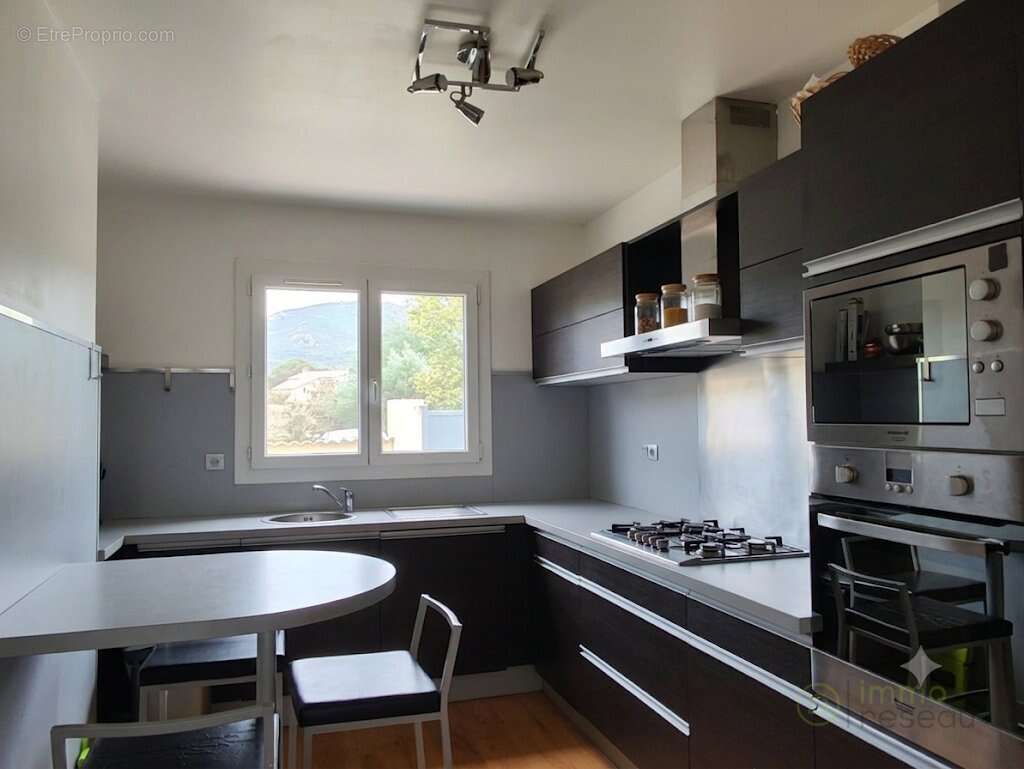 Maison 86 m² à Ajaccio  - photo 4