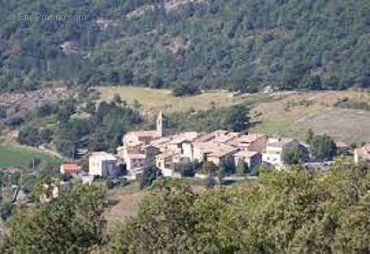 Terrain à LE BRUSQUET