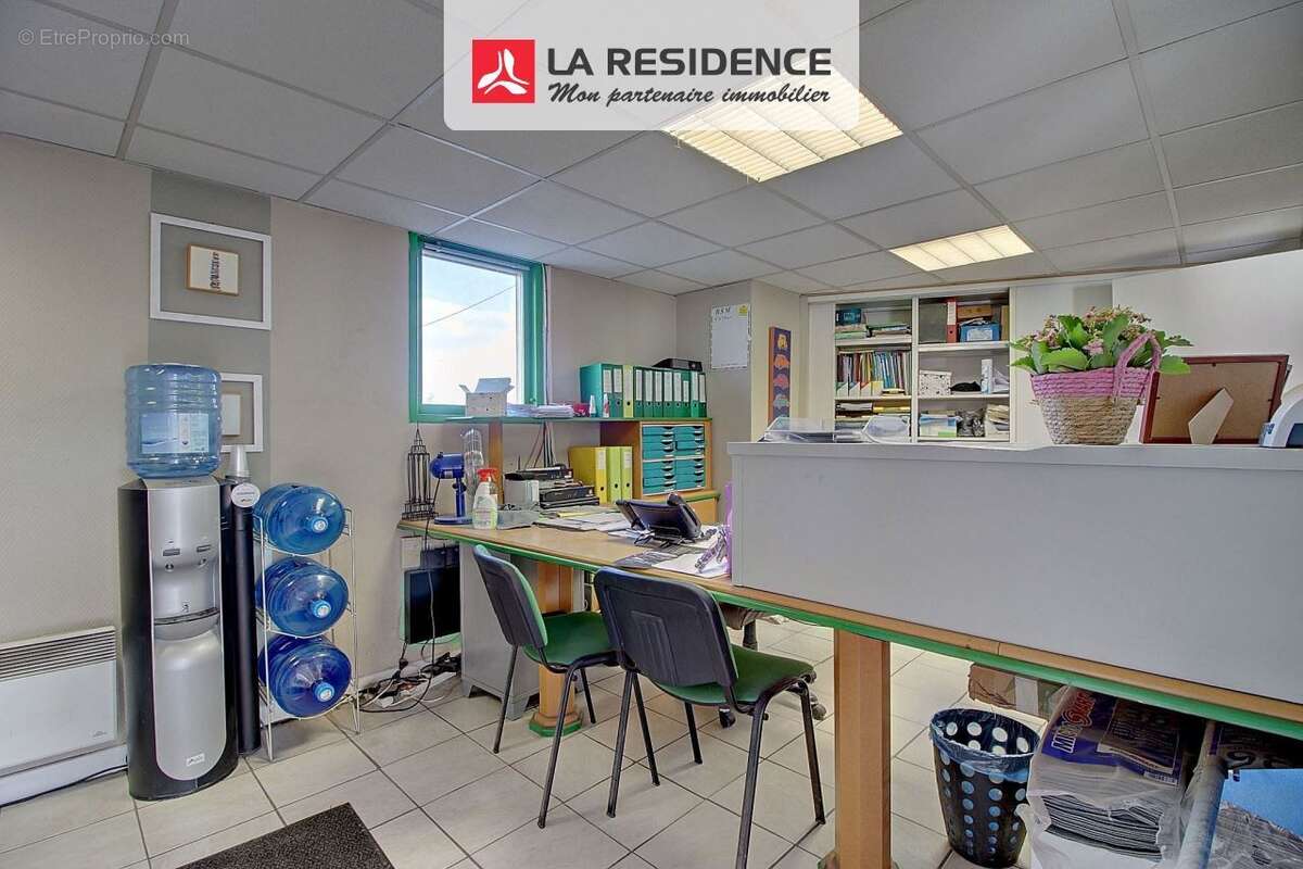 Commerce à CHAMBOURCY