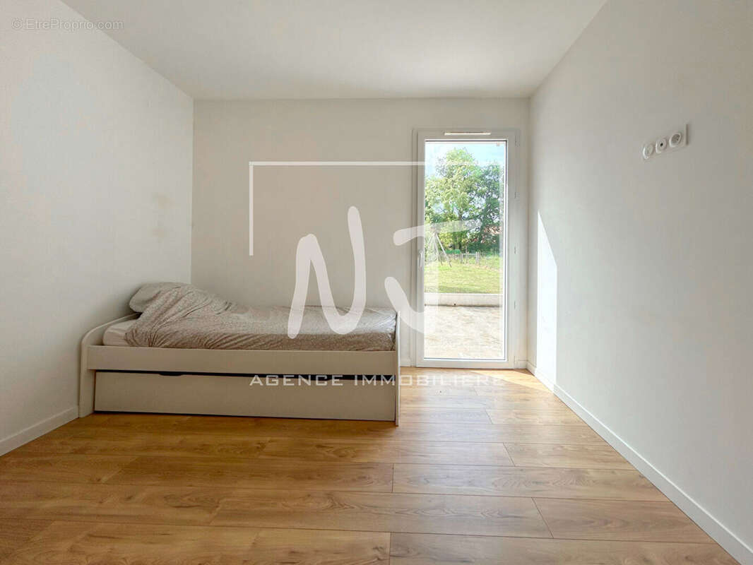 Maison à GROSBREUIL