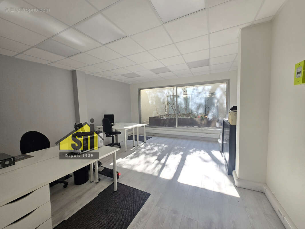 Commerce à PARIS-14E