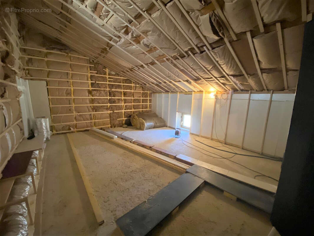 Maison à SUZE-LA-ROUSSE