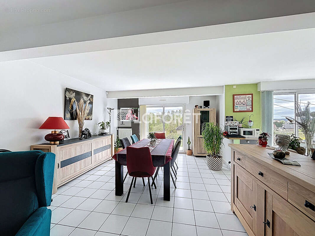 Maison à SAINT-GEORGES-DES-GROSEILLERS