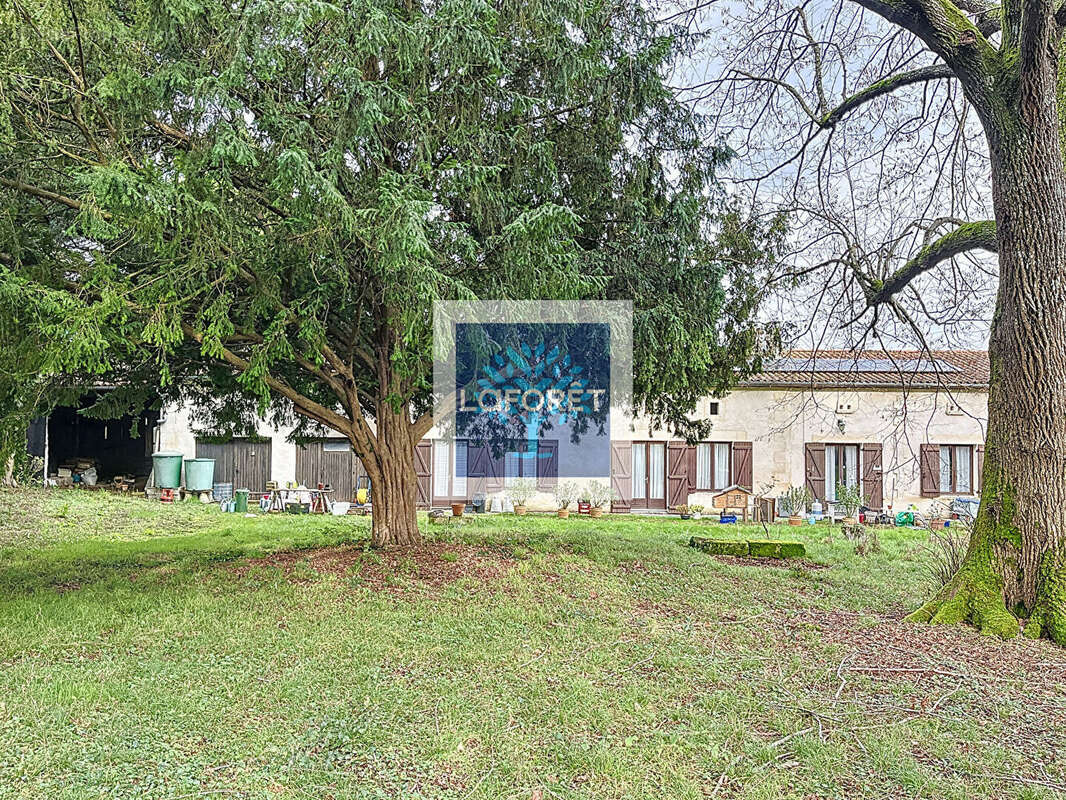 Maison à CHEVANCEAUX