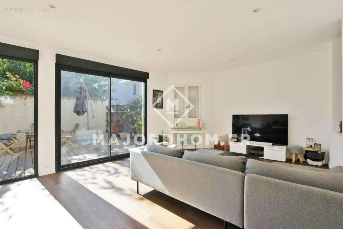 Appartement à MARSEILLE-9E