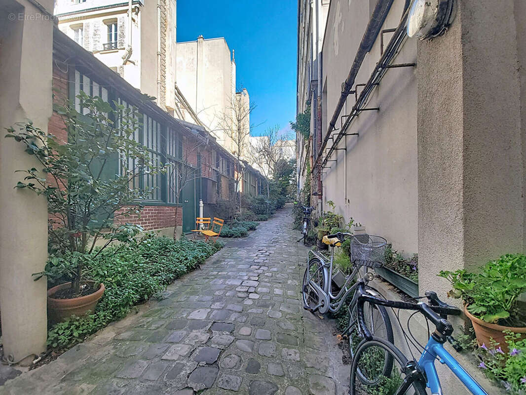 Appartement à PARIS-18E